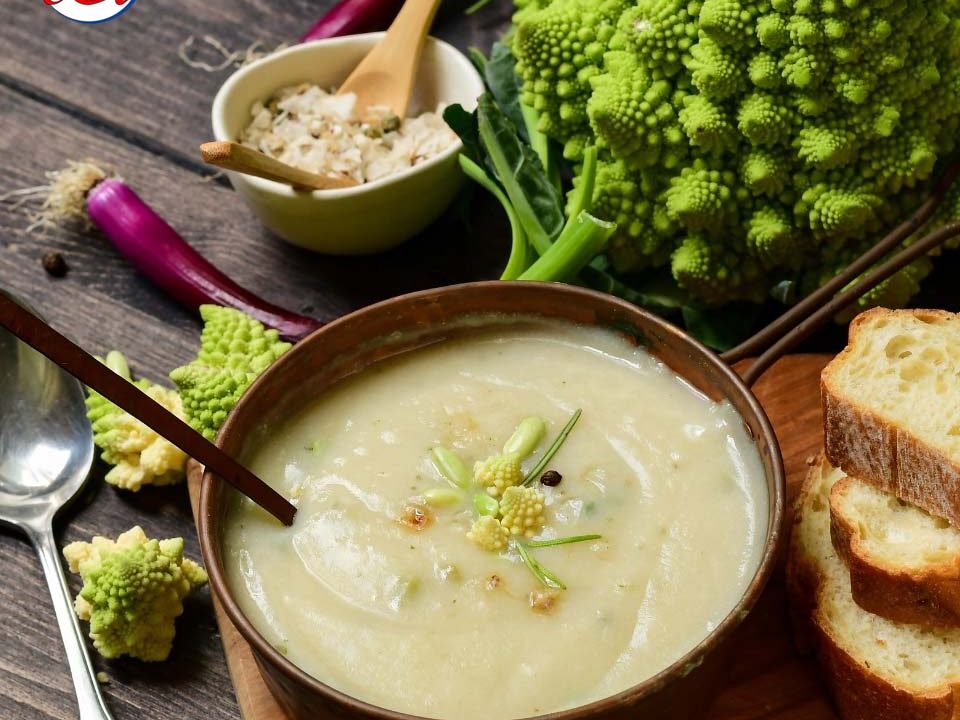 Zuppa di broccolo e carciofi